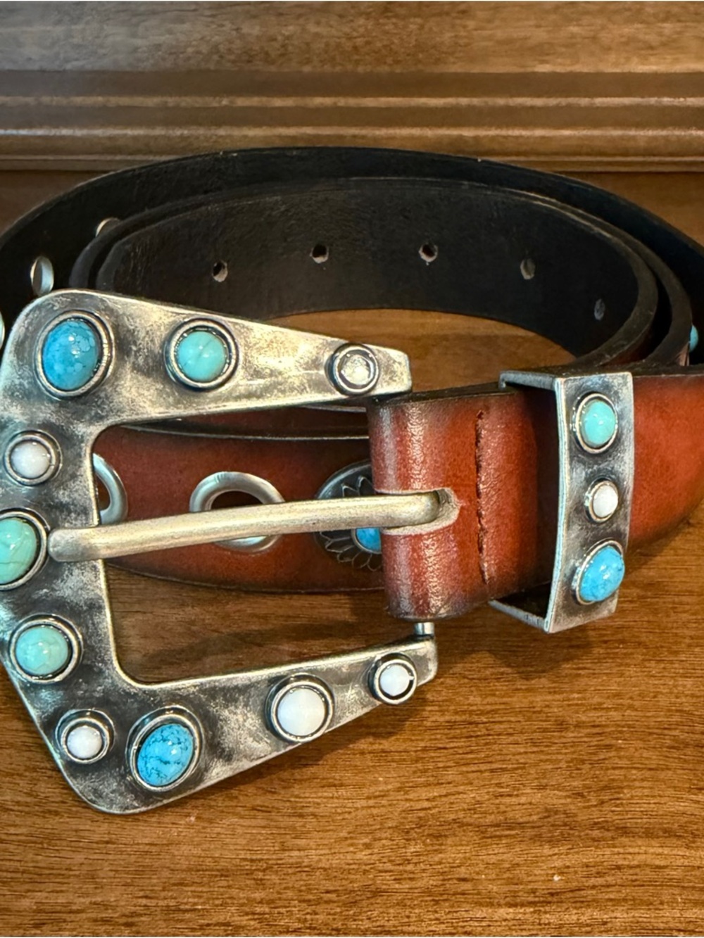 NWOT Women’s Brown Leather Belt w/ Silver Buckle & Faux Turquoise Stones 44”
